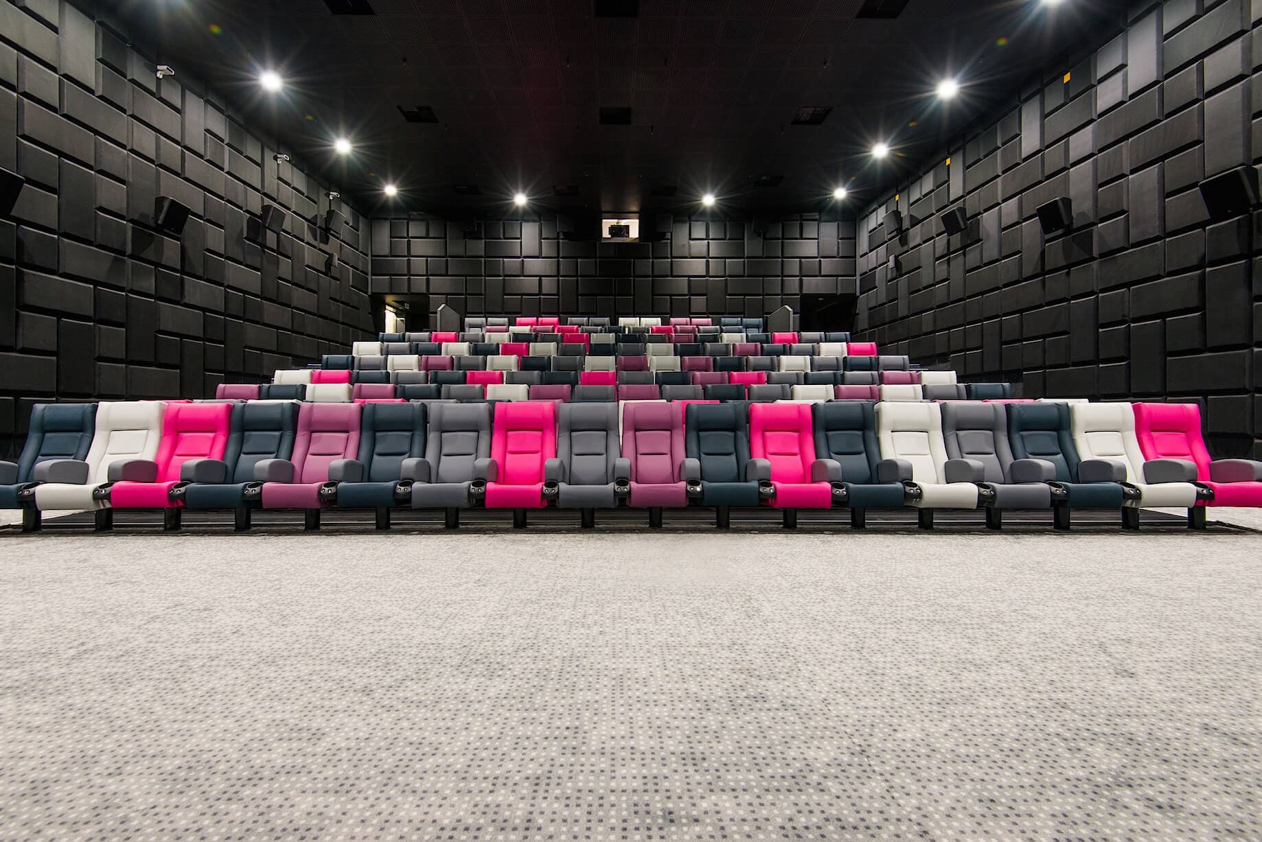 Silver Screen в ТРЦ "Arena City"